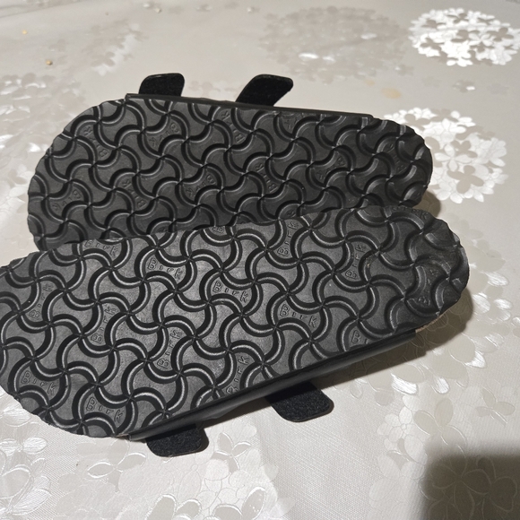 Birkenstock Black and Brown Sandals - Picture 4 of 8